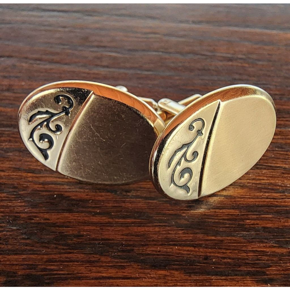 Vintage Cuff Links Hickok Gold Tone Black Scroll.